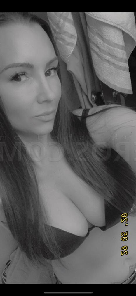 Tschante, escort in Manurewa id5236